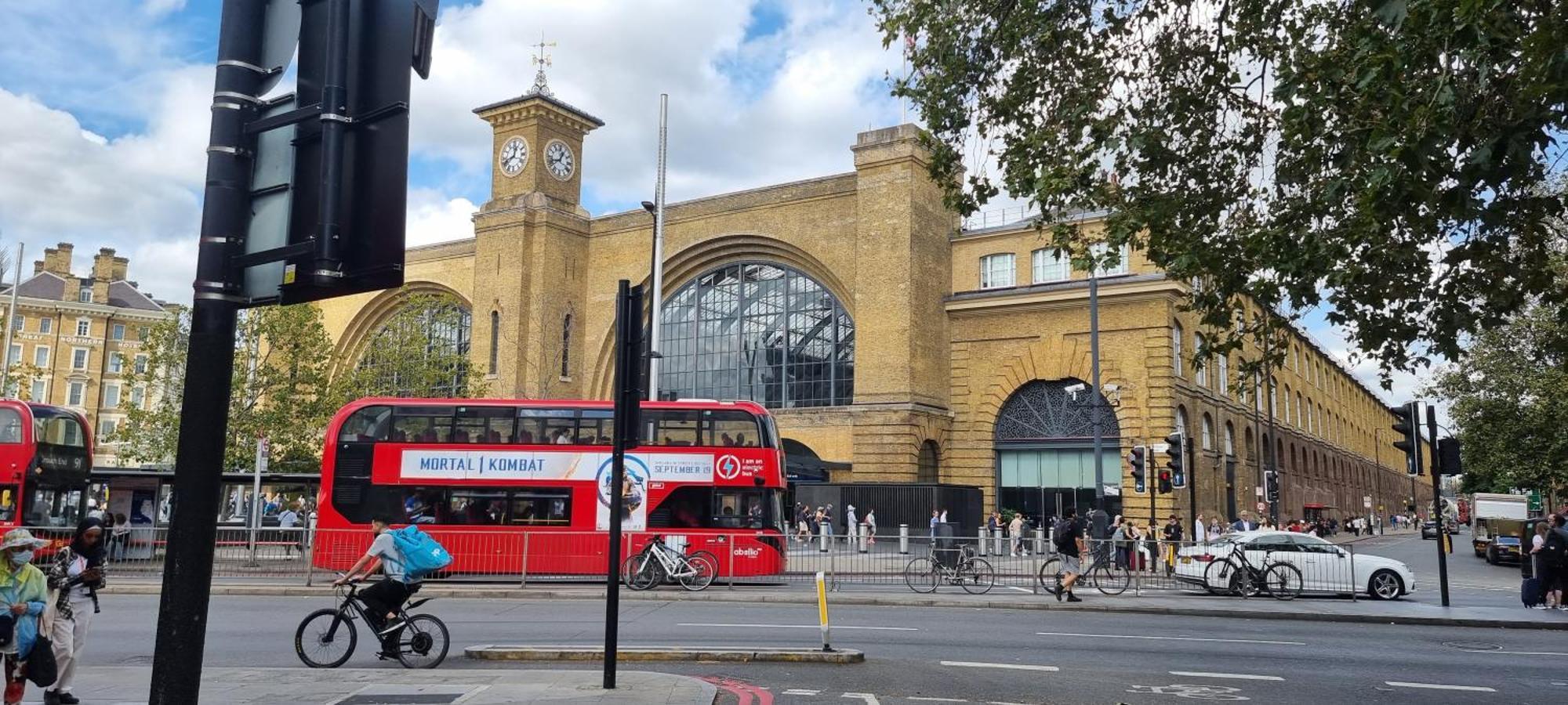 4-Bed Apartment In Central Londra Exterior foto